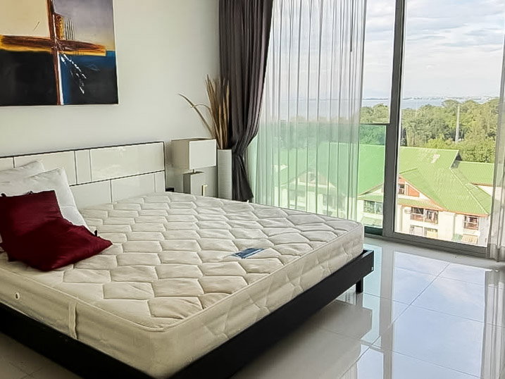 รูป Wongamat Condo for Sale at Club Royal Pattaya Sea View 3BR - รูปที่ 4/10