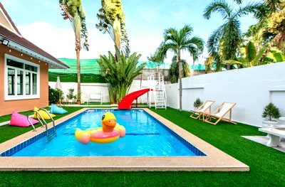 Houses for rent Chonburi : Pet Friendly Pool Villa for Rent East Pattaya