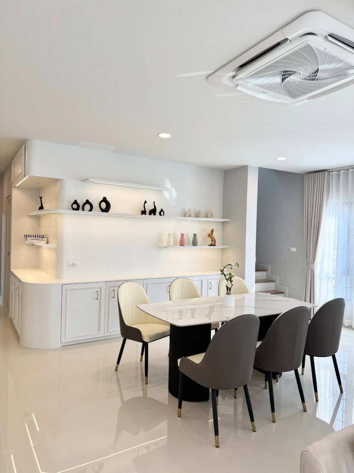 รูป ✨ Luxury Living! ปล่อยเช่าบ้านหรูแปลงมุมติดสวน - Centro บางนา (เฟส 2) ✨ - รูปที่ 8/12