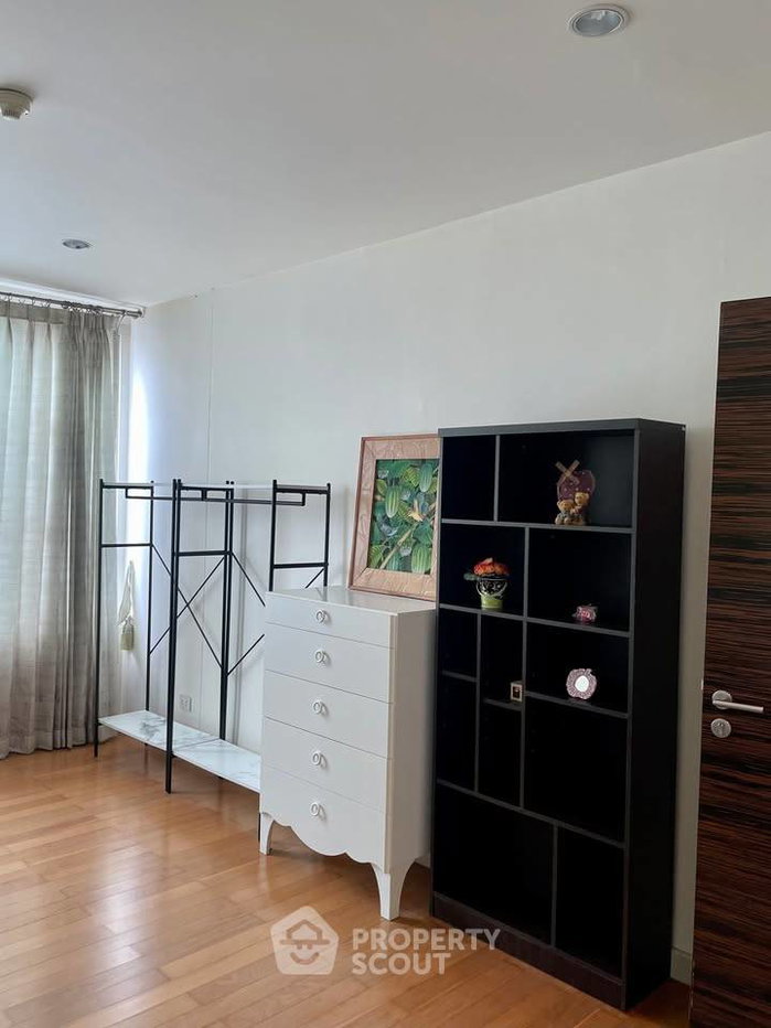 picture 3-BR Condo at Watermark Chaophraya near BTS Krung Thon Buri (ID 2886646) - 7/15