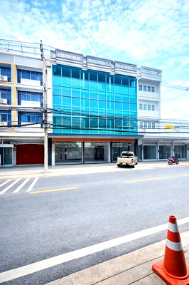 เช่าอาคารพาณิชย์ สนง.ประกันสังคม สำนักงานใหญ่ : อาคารพาณิชย์ 4 ชั้น 6 นอน ใกล้ม.ธุรกิจบัณฑิตย์ 300 ม. 3 คูหา 63 ตร.ว. เดอะมอลล์ งามวงศ์วาน 2.4 กม. 12 น้ำ 1,000 ตร.ม. ตลาดท่าทราย 850 ม.