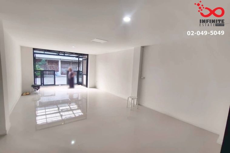 4-bed townhouse for sale, 180 sqm, 18 sq wah, Bang Phlat
