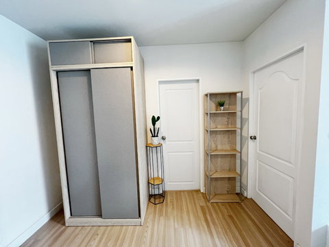 The change relax condo ตึก B ชั้น 5 ขนาด 1 ห้องนอน วิวสระว่ายน้ำ ขนาด 32 ตร.ม. เช่าเพียง 8,000 บาท/เดือน