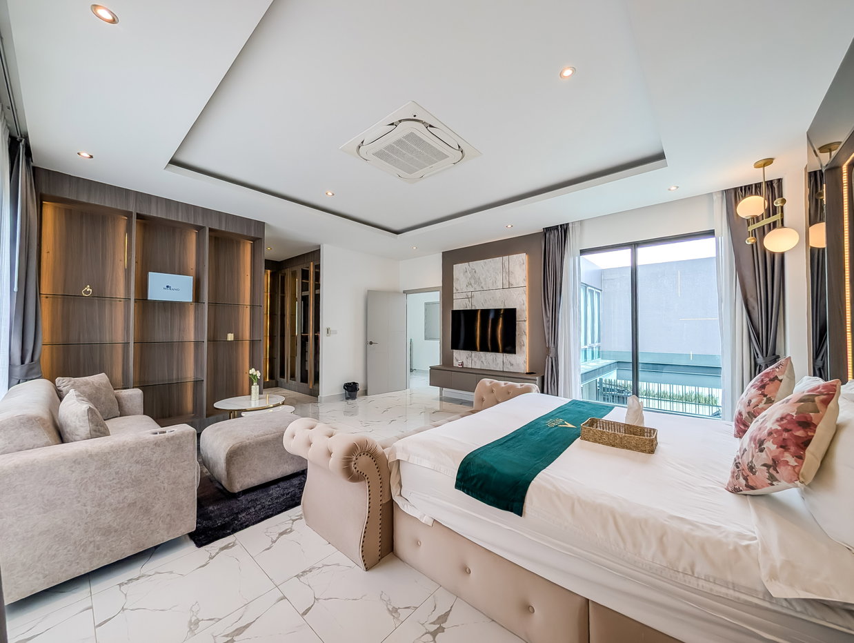 รูป Luxury Pool Villa for Rent Tungklom Talman East Pattaya - รูปที่ 13/25