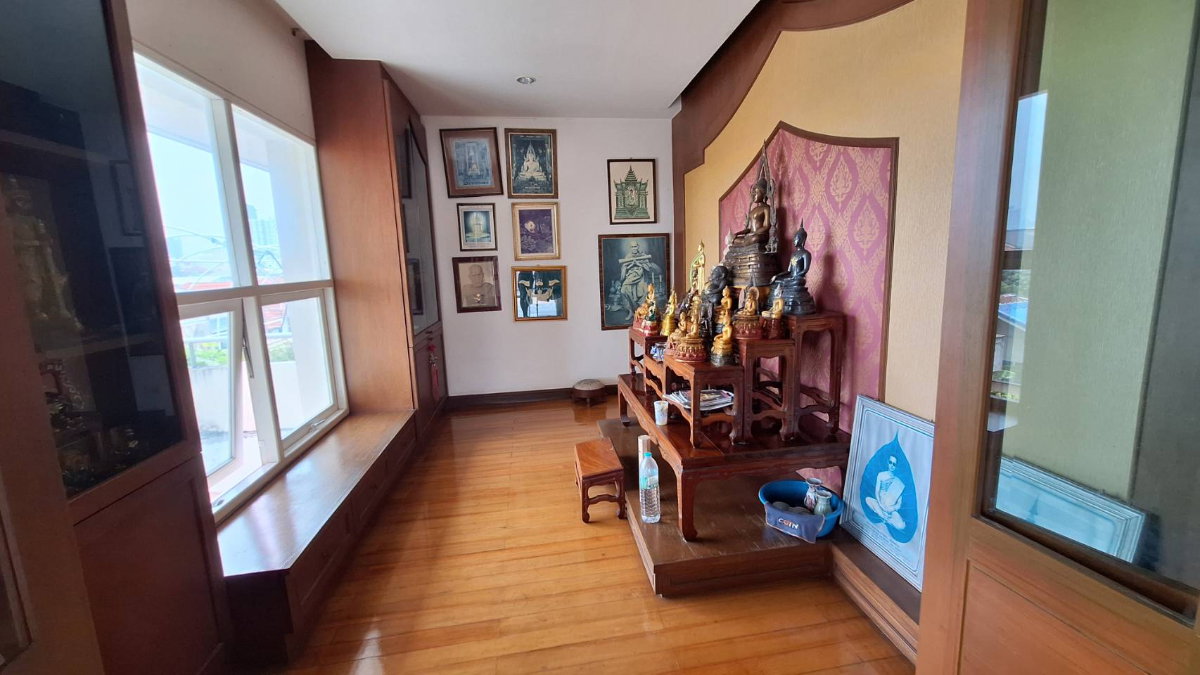 รูป Best deal! ขาย บ้านเดี่ยว 3 ชั้น เนื้อที่เยอะ 135 ตร.ว. พื้นที่ 600 ตร.ม. ซอย ซอยเรวดี 25 นนทบุรี  - รูปที่ 30/32