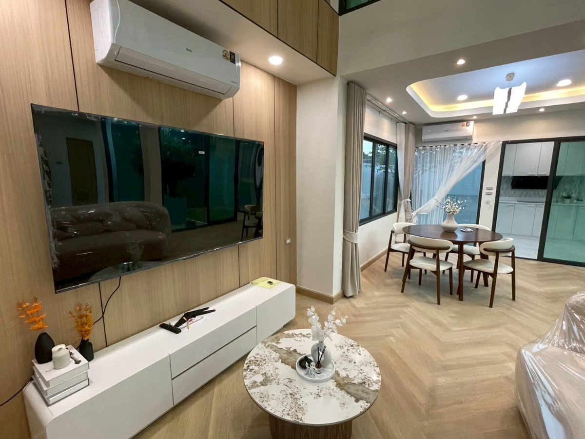 รูป R156 🏡✨ขายด่วน บ้านเดี่ยวหลังมุม สไตล์ Modern Craftsmanship นวมินทร์ 127 เดินทางง่ายทำเลดี ราคาเพียง 10.50 MB เท่านั้น - รูปที่ 13/25