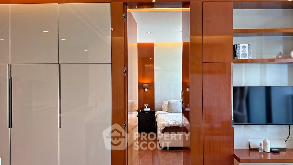 รูป คอนโด 1-ห้องนอน ที่ ดิ แอดเดรส สุขุมวิท 28 ใกล้ BTS พร้อมพงษ์ (ID 2890517) - รูปที่ 1/20