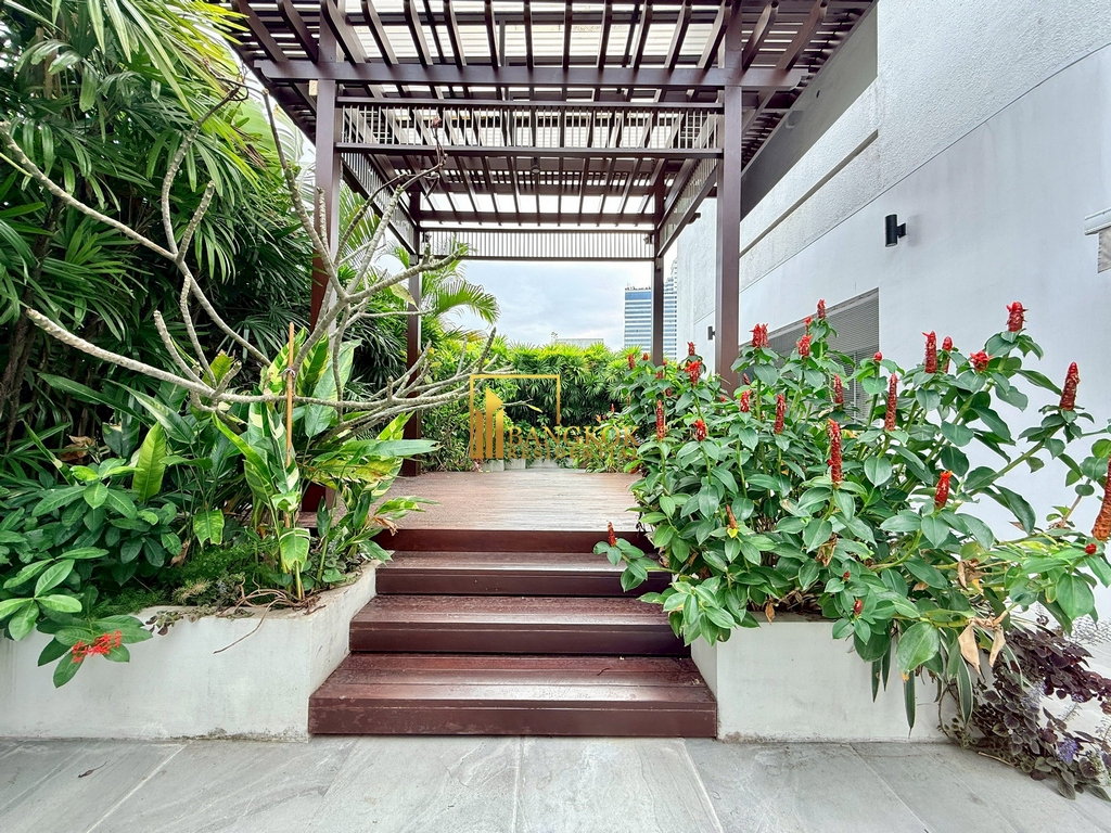รูป Spacious 4 Bedroom Apartment With Private Terrace in Sathorn - BR21266AP - รูปที่ 37/62