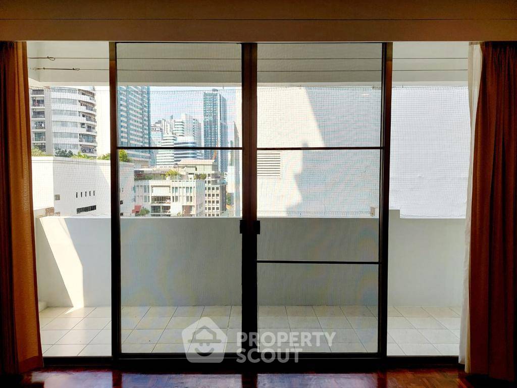รูป คอนโด 4-ห้องนอน ที่ รีเยนซี่ คอร์ท คอนโดมิเนียม ใกล้ BTS พร้อมพงษ์ (ID 2875398) - รูปที่ 26/26