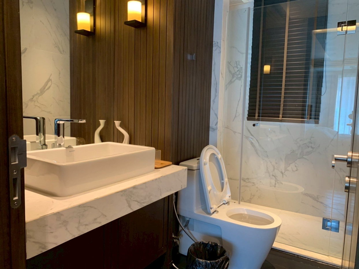 รูป LTH15390 – Luxury Duplex Condo for Rent Phrom Phong | Exclusive City Lifestyle | Near BTS Phrom Phong | 200,000 THB | คอนโดดูเพล็กซ์หรูให้เช่า พร้อมพงษ์ ห้องใหญ่พิเศษ ใกล้ BTS พร้อมพงษ์ - รูปที่ 3/6
