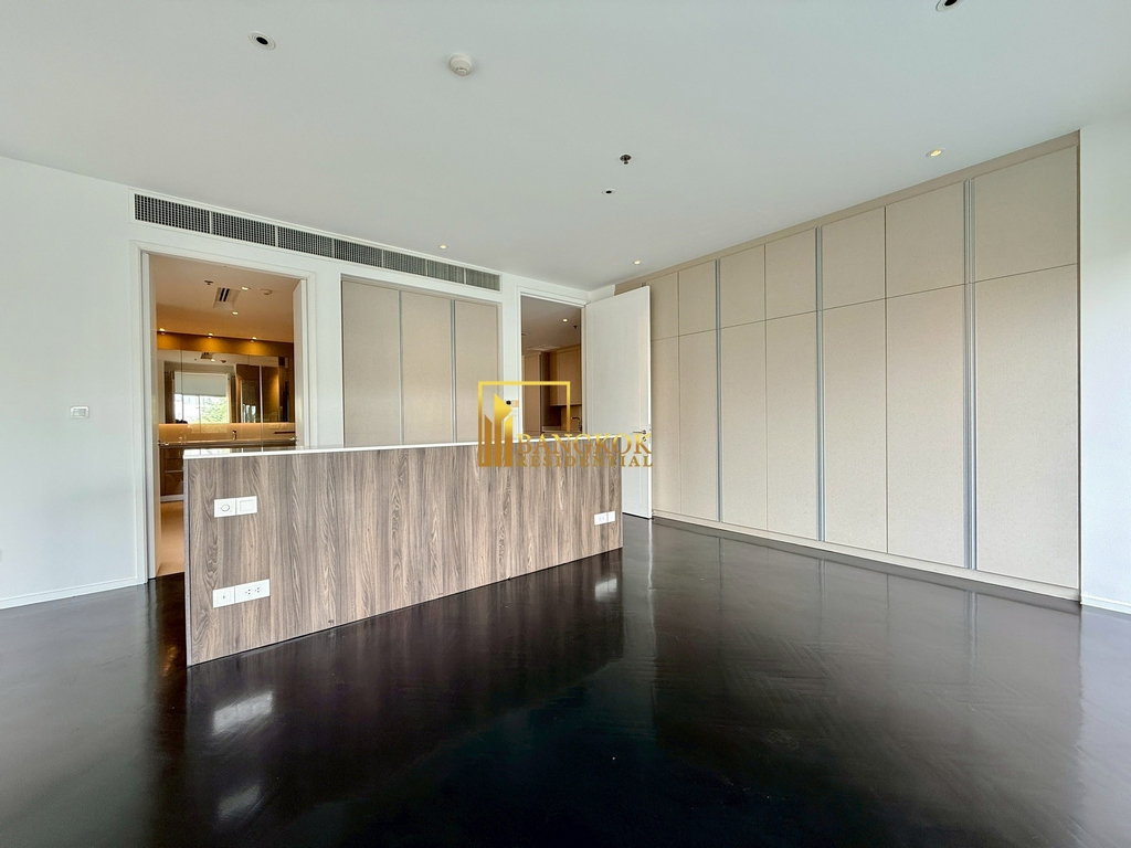 รูป Spacious 4 Bedroom Apartment With Private Terrace in Sathorn - BR21266AP - รูปที่ 39/62