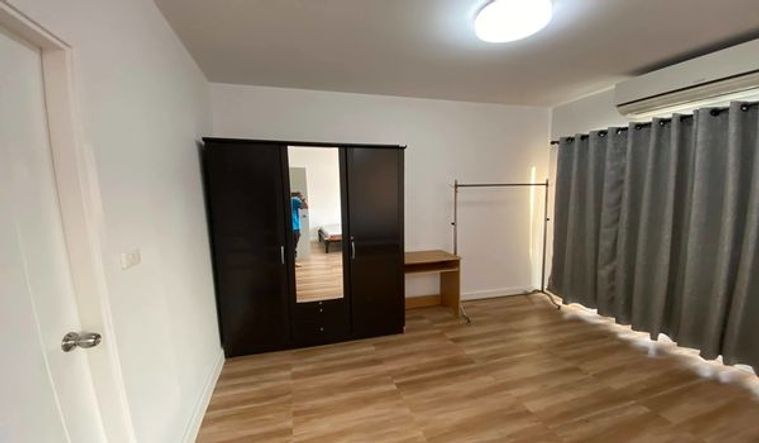 3-bed townhouse for sale, 22.8 sq wah, The Connect Donmuang - Thoet Rachan