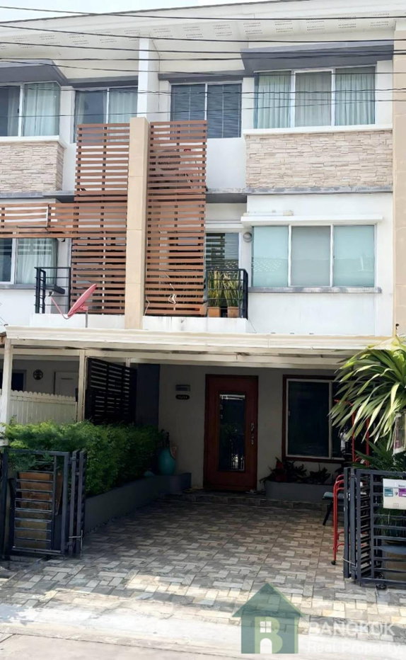 picture Town Plus Kaset Nawamin | Modern 3 Bed 3 Bath Townhouse - 3/15