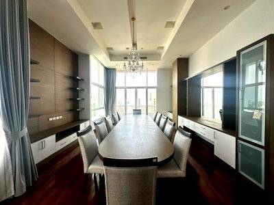 คอนโดให้เช่า : LTH15334 – Ultra Luxury Penthouse Duplex for Rent Phrom Phong | Exclusive City Lifestyle | Near BTS Phrom Phong | 250,000 THB | เพนท์เฮ้าส์ดูเพล็กซ์หรูให้เช่า พร้อมพงษ์ ห้องใหญ่พิเศษ ใกล้ BTS พร้อมพงษ์