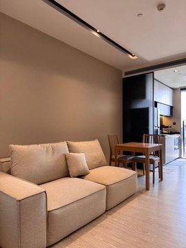 A032861 The Room Sukhumvit 38