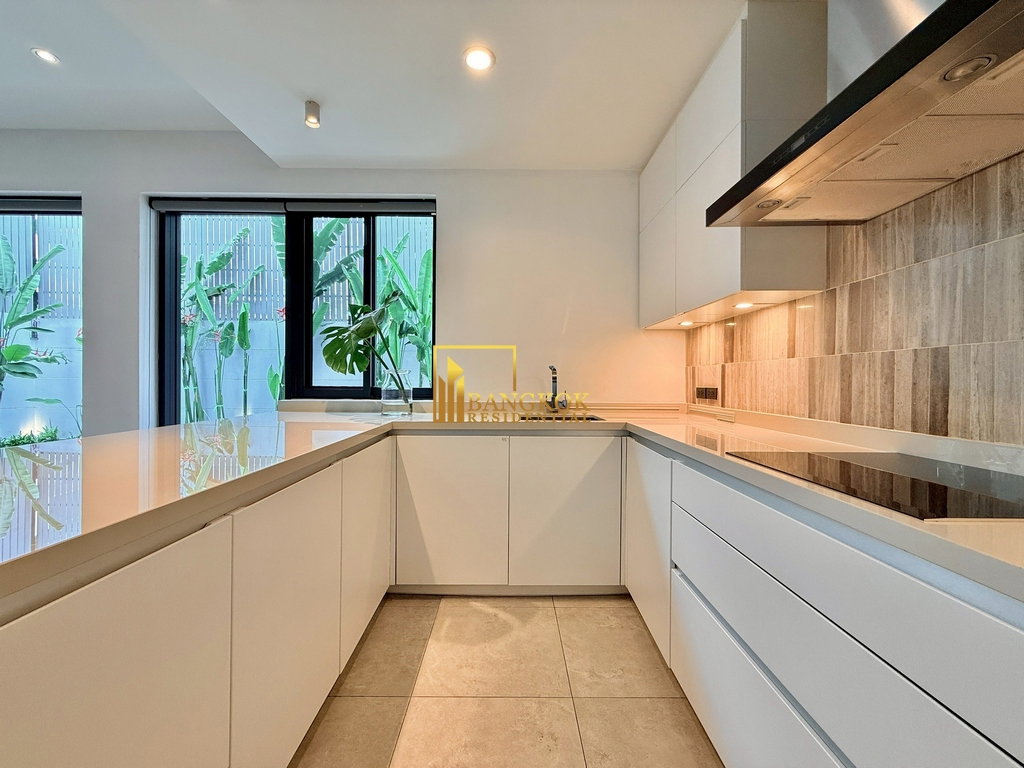 รูป Incredible 4 Bedroom Luxury Pool Villa in Thong Lo Area - BR27616SH - รูปที่ 13/55