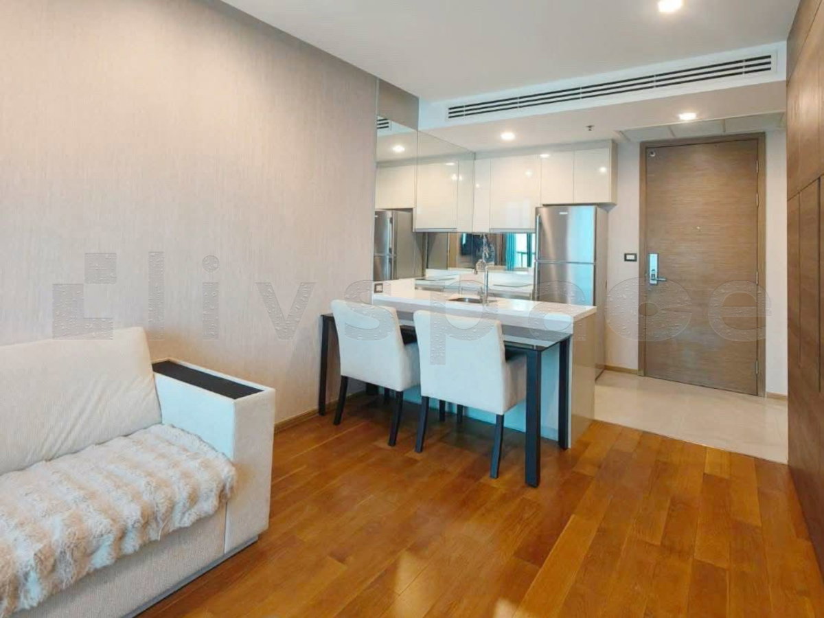 รูป ▚ LJ127ツ ให้เช่า: The Address Sathorn ✨ 1 ห้องนอน 47 ตร.ม. ชั้นสูง ห้องสวย เฟอร์ครบ พร้อมเข้าอยู่! 🏙️💎 - รูปที่ 3/5