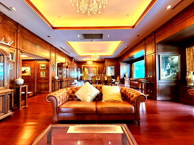 Condos for rent : Le Raffine 31 | Refined 3 Bed Duplex Condo With Private Pool - BR61348CD