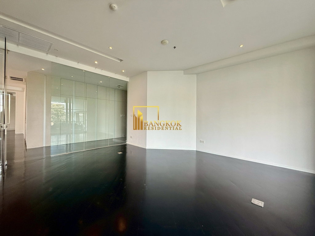 รูป Spacious 4 Bedroom Apartment With Private Terrace in Sathorn - BR21266AP - รูปที่ 18/62