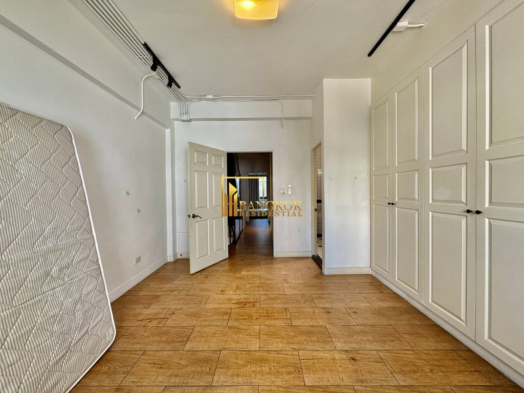 รูป Charming 3 Bedroom Townhouse For Rent in Sathorn Area - BR49030TH - รูปที่ 20/34
