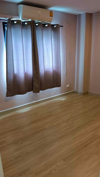 picture A033455 Brighton Place - 6/8