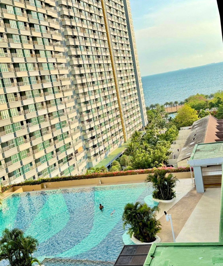picture Beach front condo Lumpini Jomtien Pattaya - 1/8
