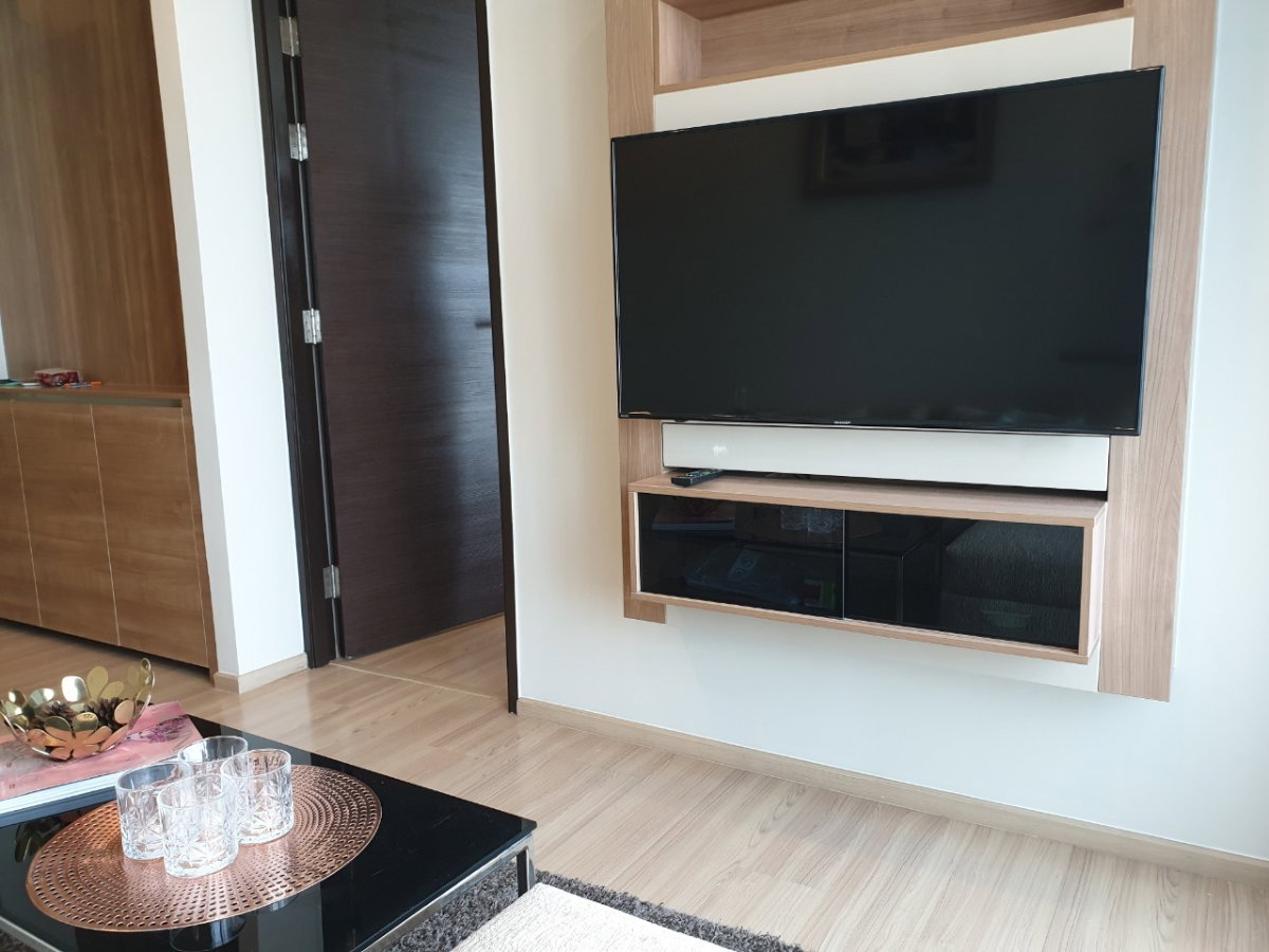 รูป ให้เช่า ริทึ่ม สาธร ใกล้ BTS สะพานตากสิน 1 ห้องนอน 45 ตรม 1 ห้องนอน 2 ห้องน้ำ มีอ่างอาบน้ำ - รูปที่ 11/12