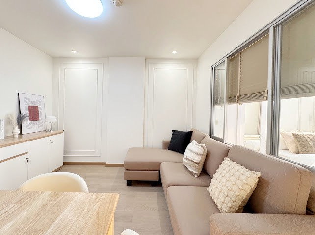 picture Lumpini Condo Town Bodindecha-Ramkhamhaeng For Sell - 8/12