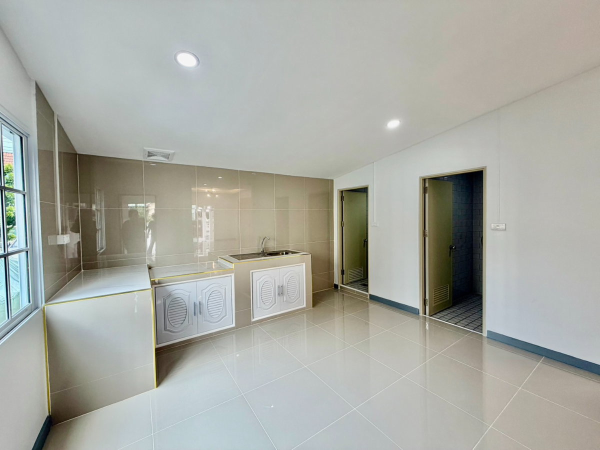 รูป ขายทาวน์เฮ้าส์ บ้านบัวทอง 2 พื้นที่ 24 ตร.ว 3 นอน 2 น้ำ รีโนเวทพร้อมอยู่ - รูปที่ 12/13