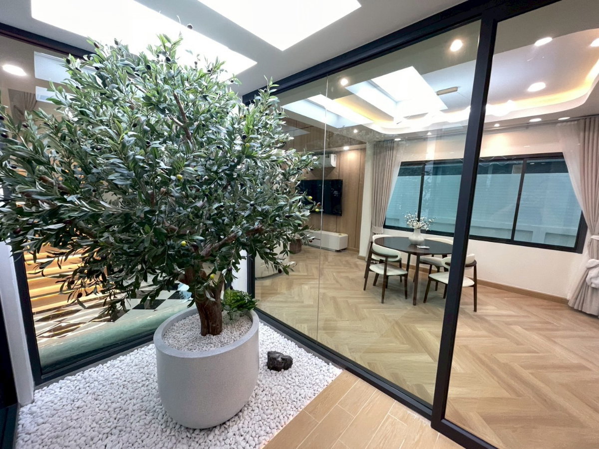 รูป R156 🏡✨ขายด่วน บ้านเดี่ยวหลังมุม สไตล์ Modern Craftsmanship นวมินทร์ 127 เดินทางง่ายทำเลดี ราคาเพียง 10.50 MB เท่านั้น - รูปที่ 8/25