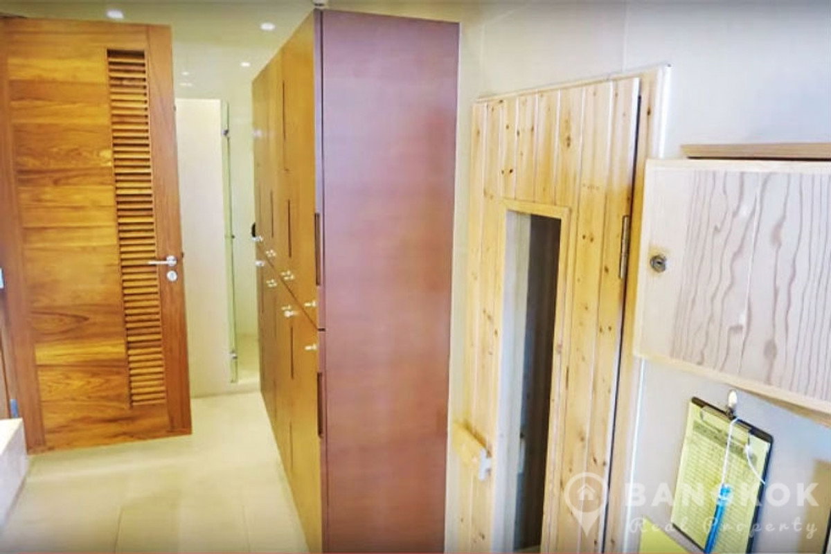 picture Bright Sukhumvit 24 | Spacious 3 Bed 3 Bath Duplex  - 18/18