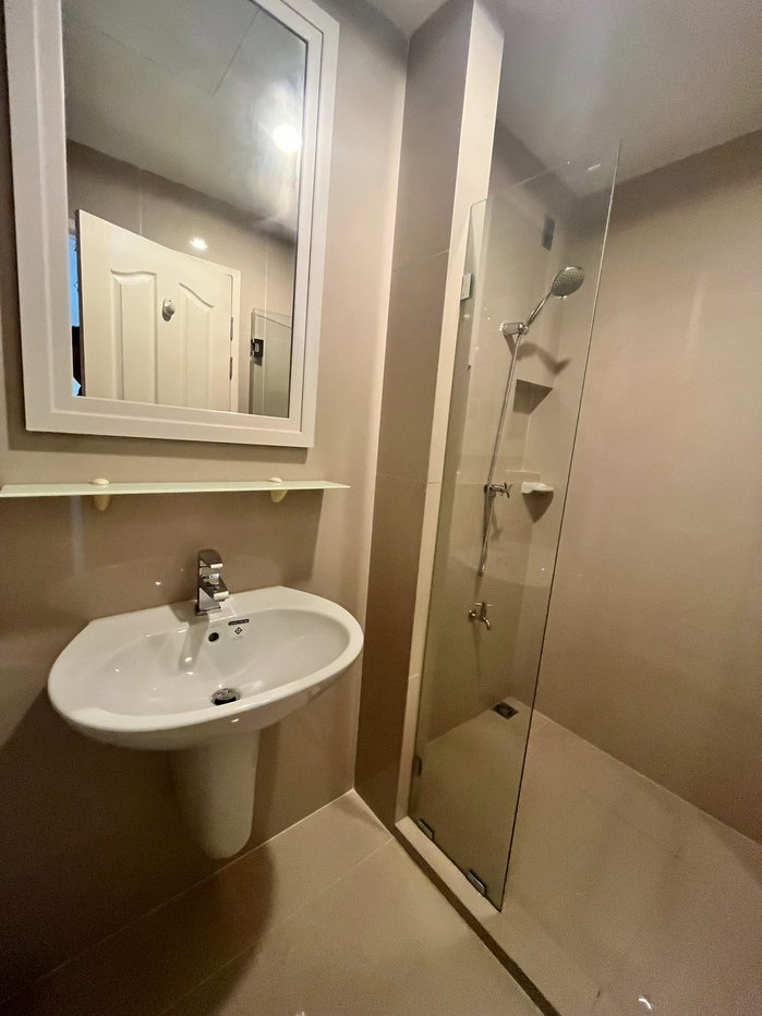 picture Condo For Rent!!Manor Sanambinnam - 6/14