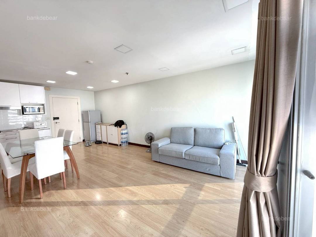 picture Silom Suite Condo Room for Rent  - 1/12