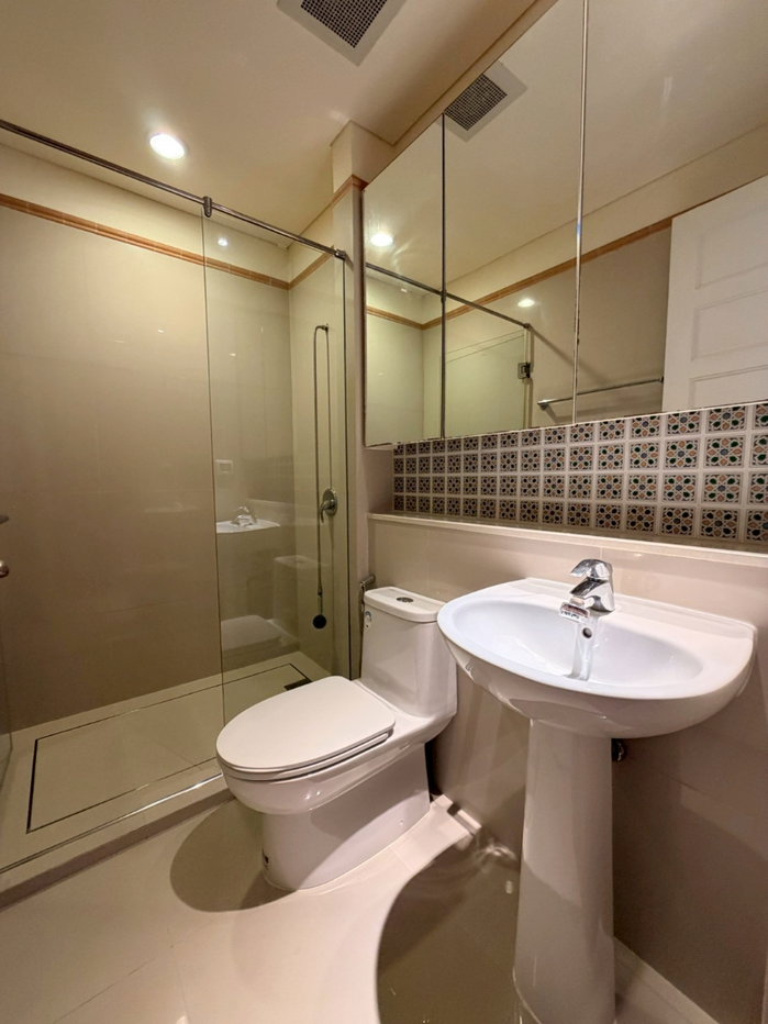 รูป 🐶 Aguston Sukhumvit 22 | 2BR 85ตร.ม. 🛁 Pet Friendly 🌃 วิวโล่งไม่บล็อค 🛋️ เฟอร์ครบ 🚆 ใกล้ BTS พร้อมพงษ์ | 45,000 บาท - รูปที่ 14/14