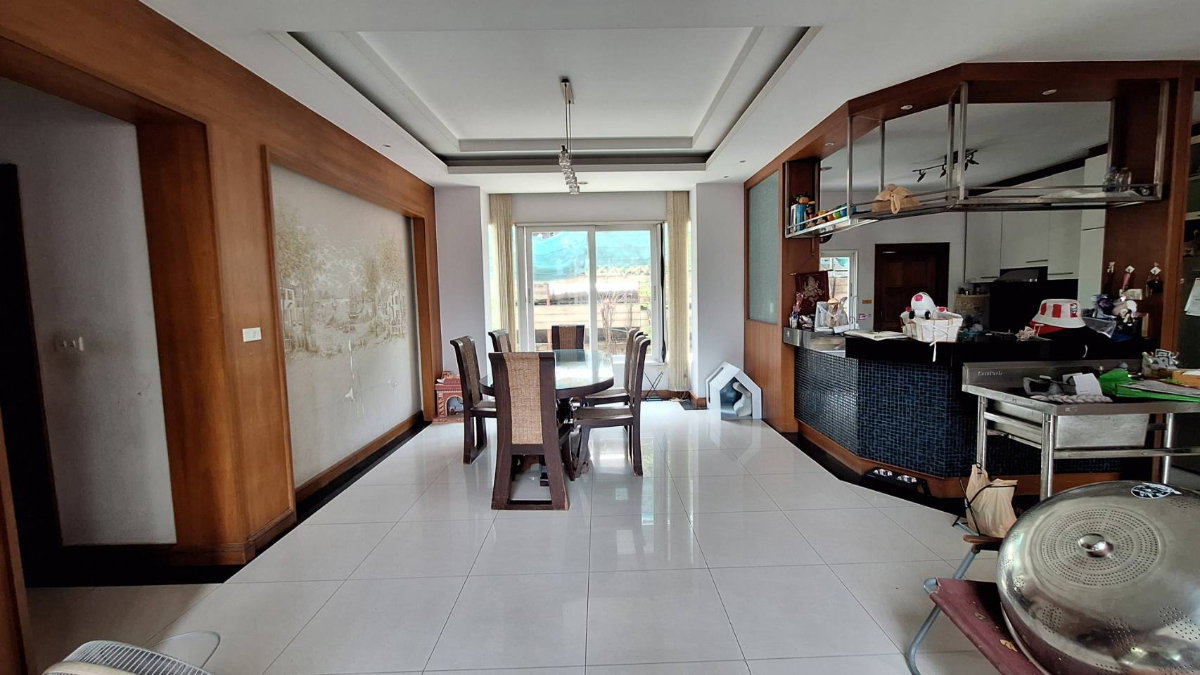 รูป Best deal! ขาย บ้านเดี่ยว 3 ชั้น เนื้อที่เยอะ 135 ตร.ว. พื้นที่ 600 ตร.ม. ซอย ซอยเรวดี 25 นนทบุรี  - รูปที่ 21/32