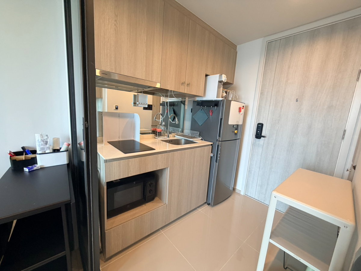 รูป ปล่อยเช่า คอนโดใกล้ BTS วงเวียนใหญ่ : Reference Sathorn-Wongwianyai : 1 ห้องนอน ตกแต่งครบพร้อมอยู่ ใกล้ The Mall ท่าพระ - รูปที่ 8/11