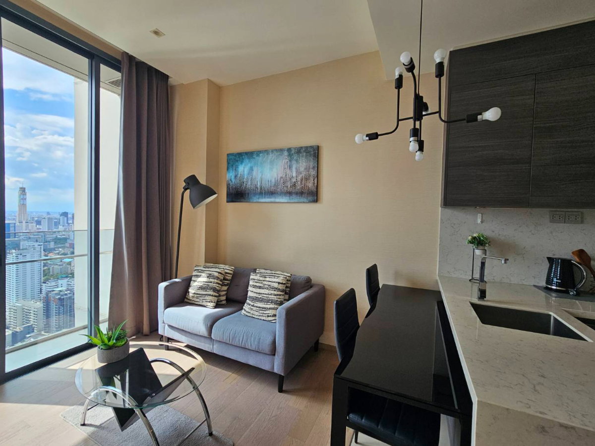 รูป For rent : The Esse Asoke Beautiful decor unit with Stunning City View 1BR - รูปที่ 5/10