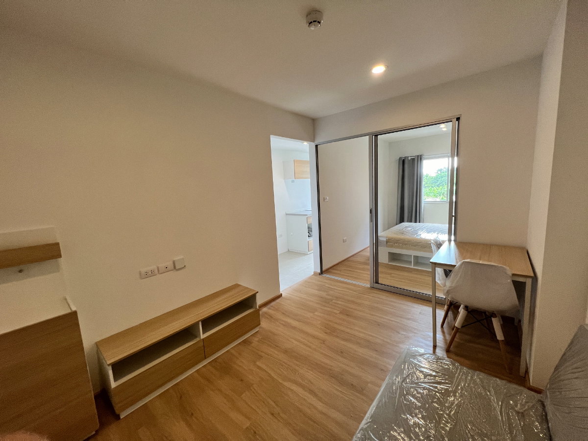 picture Condo for rent ladkrabang  chalong krung - 5/12