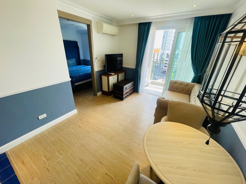 Seven Seas cote dâ Azur for 1year rent