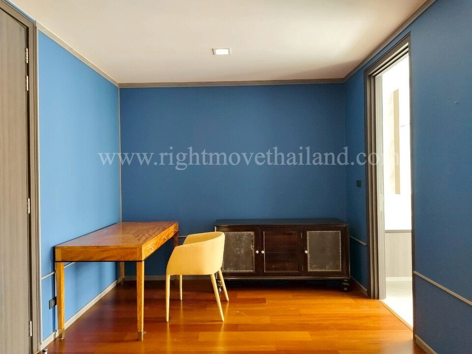 รูป HR1495 FOR RENT | Luxury Townhome at Quarter 31 - รูปที่ 14/33