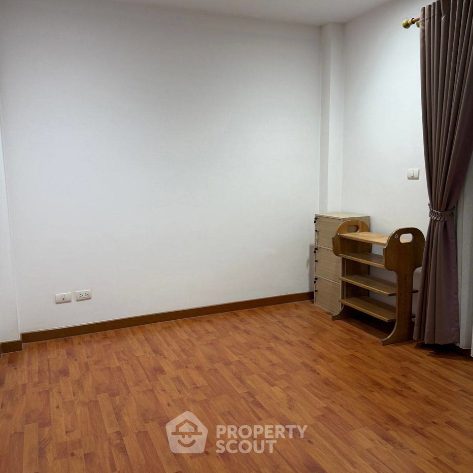 รูป ทาวน์เฮ้าส์ 3-ห้องนอน ที่ บ้านกลางเมือง เอสเซ้นส์ อ่อนนุช – วงแหวน ใกล้ ท่าอากาศยานสุวรรณภูมิ (ID 2534687) - รูปที่ 3/15