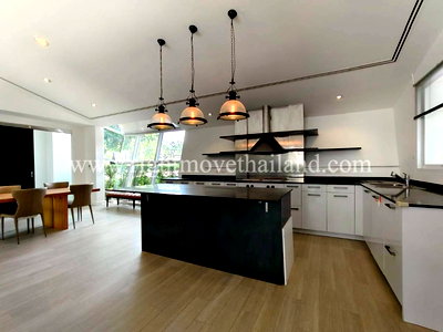 เช่าบ้านเดี่ยว นนทบุรี : HR2306 Rare Luxury Home in Nichada Thani – For Rent