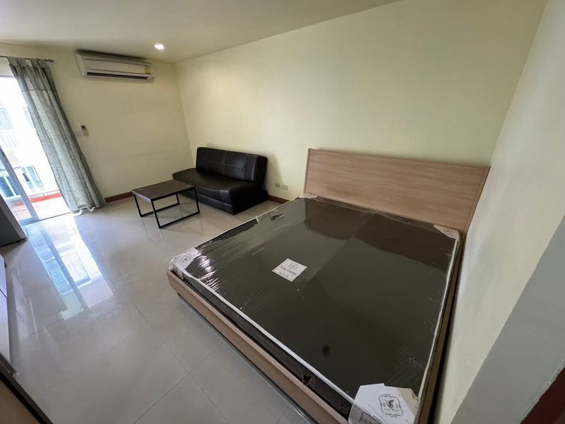 picture A033904 Regent Home 7 Soi Sanphawut 2 - 1/8