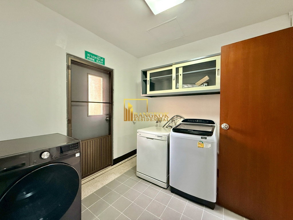 picture Expansive 4 Bedroom Duplex Apartment in Phrom Phong Area - BR0257AP - 43/59