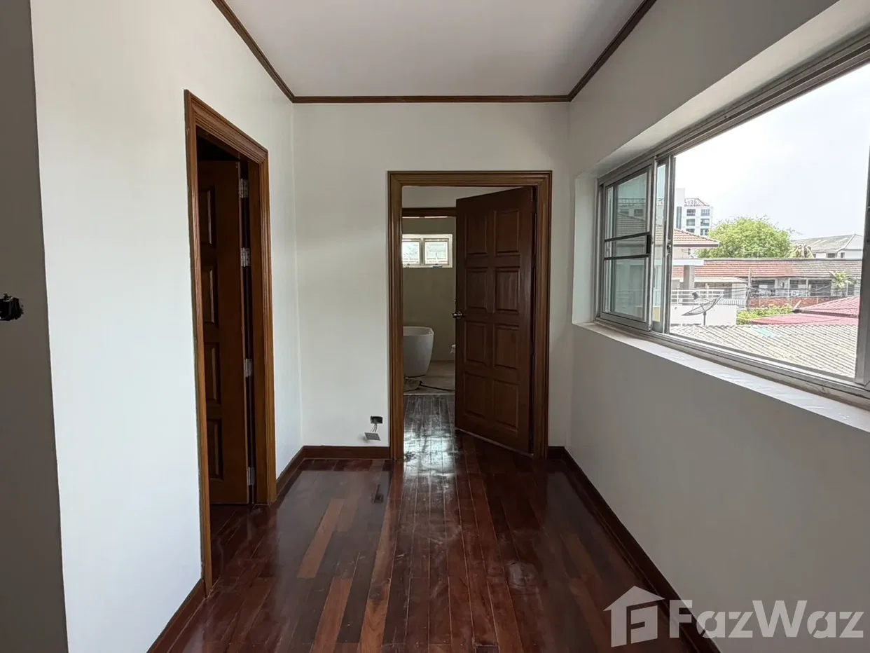 รูป บ้านเดี่ยวให้เช่า 4 ห้องนอน ในโครงการ หมู่บ้านปัญญา 6252288 - รูปที่ 11/26