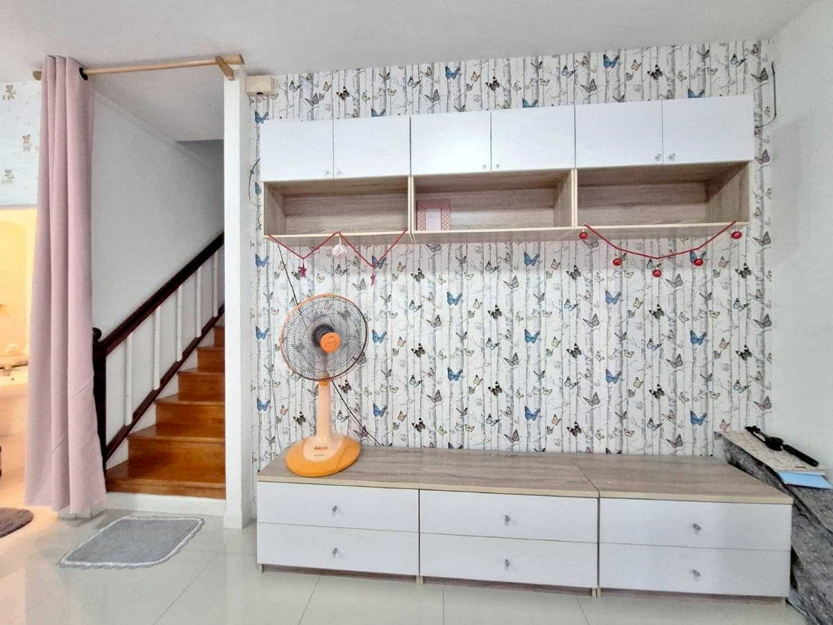 รูป ขายบ้านแฝด สไตล์บ้านเดี่ยว ใกล้โรงเรียนนานาชาติ ISE บ่อวิน - รูปที่ 5/16
