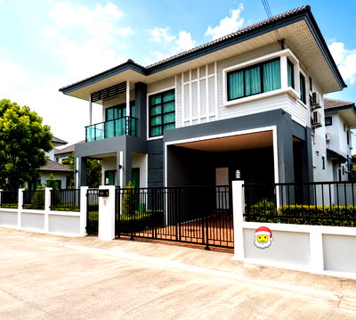เช่าบ้านเดี่ยว ปทุมธานี : 🏡✨ บ้านเดี่ยวให้เช่า “บุญยกร เลคพาร์ค รังสิต คลอง 6” 4 ห้องนอน 3 ห้องน้ำ บ้านพื้นที่ใหญ่ บรรยากาศร่มรื่น ใกล้ทะเลสาบภายในโครงการ