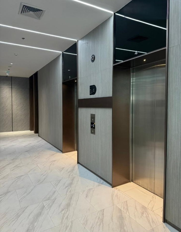 picture Brand new office walk to BTS  ** NO CO-AGENT ** - 6/8