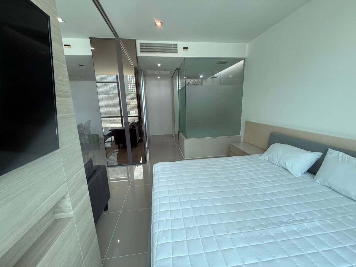 รูป The Room Sukhumvit 21 (เดอะ รูม สุขุมวิท 21) 1ห้องนอน 57 ตรม. ใกล้ MRT สุขุมวิทและ BTS อโศก - รูปที่ 3/10