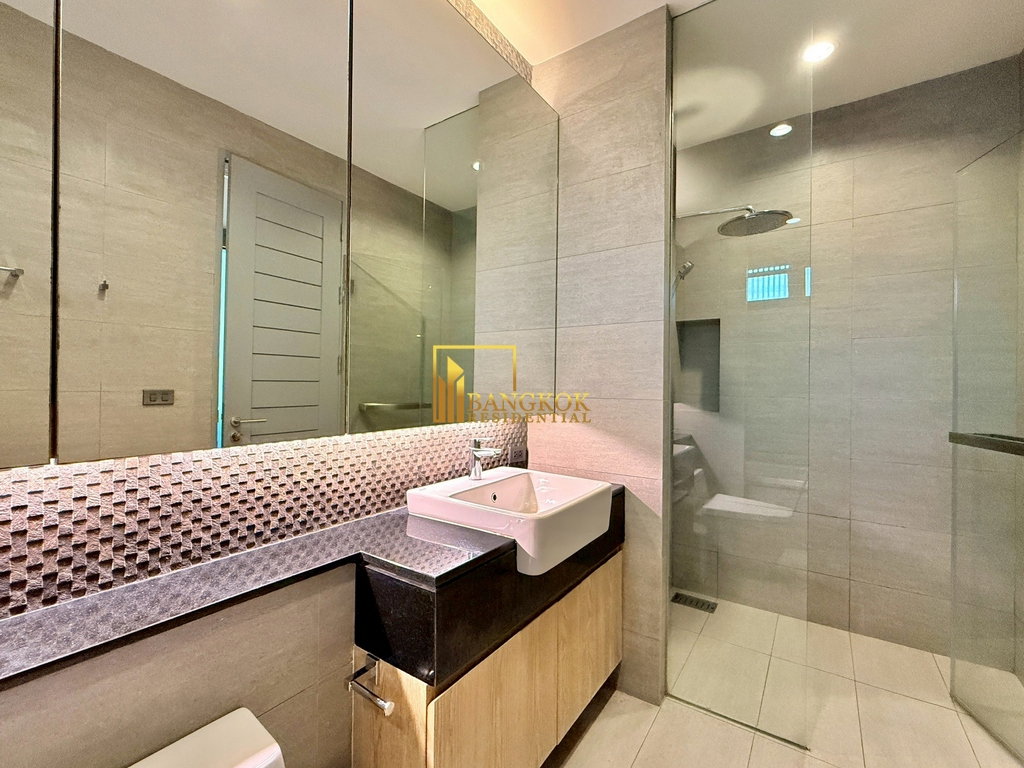 รูป Incredible 4 Bedroom Luxury Pool Villa in Thong Lo Area - BR27616SH - รูปที่ 31/55